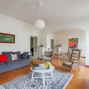 Appartement Apt With Balcony - 50 M Far From Pagano M1, Milan